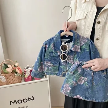 2023 Korėjos mergaičių kūdikių gėlių pintas džinsinių drabužių komplektas Švarkai+sijonai Mada Vaikai Vaikai Gėlės Džinsai Pavasario rudens drabužiai