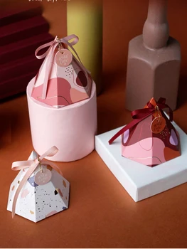 Piramidė Vestuvės favoritai Saldainių dėžutė Kūdikių dušo vakarėlis Šokoladinė popierinė dovanų dėžutė su juostelėmis Dėžutės Pakavimas Mažos dėžutės dovanoms