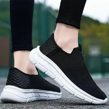 Summer New Men's Outdoor Sports Mesh Casual Shoes Trend Breathable Lightweight Running Shoes Large Men's Zapatillas De Deporte