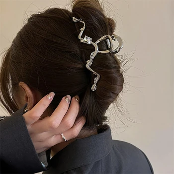 Y2K Metaliniai geometriniai netaisyklingi plaukų nagų segtukai Moterys Mada Korėjietiškas stilius Punk Vintage Plaukų nagų aksesuarai Papuošalai Merginos Moterys